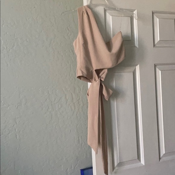 Nude/cream wrap top. - Picture 1 of 2